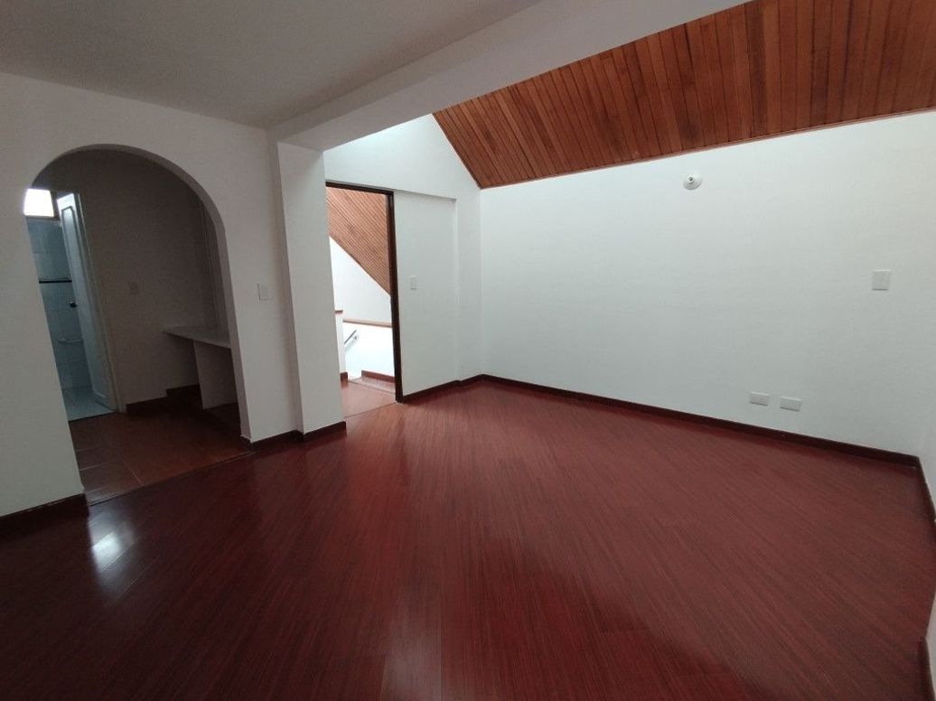 Apartamento de 3 alcobas en venta en Cedritos, Bogotá, 107 m² · foto 3 de 20