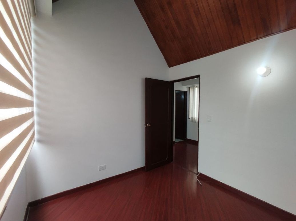 Apartamento de 3 alcobas en venta en Cedritos, Bogotá, 107 m² · foto 12 de 20