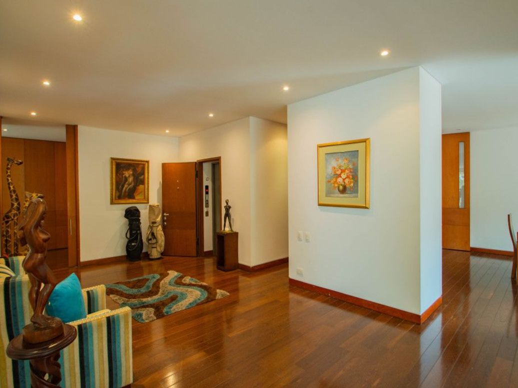 Apartamento de 3 alcobas en venta en Las Acacias, Bogotá, 310 m² · foto 14 de 20