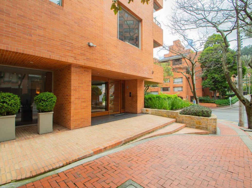 Apartamento de 3 alcobas en venta en Las Acacias, Bogotá, 310 m² · foto 2 de 20