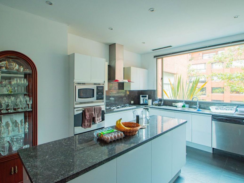 Apartamento de 3 alcobas en venta en Las Acacias, Bogotá, 310 m² · foto 6 de 20