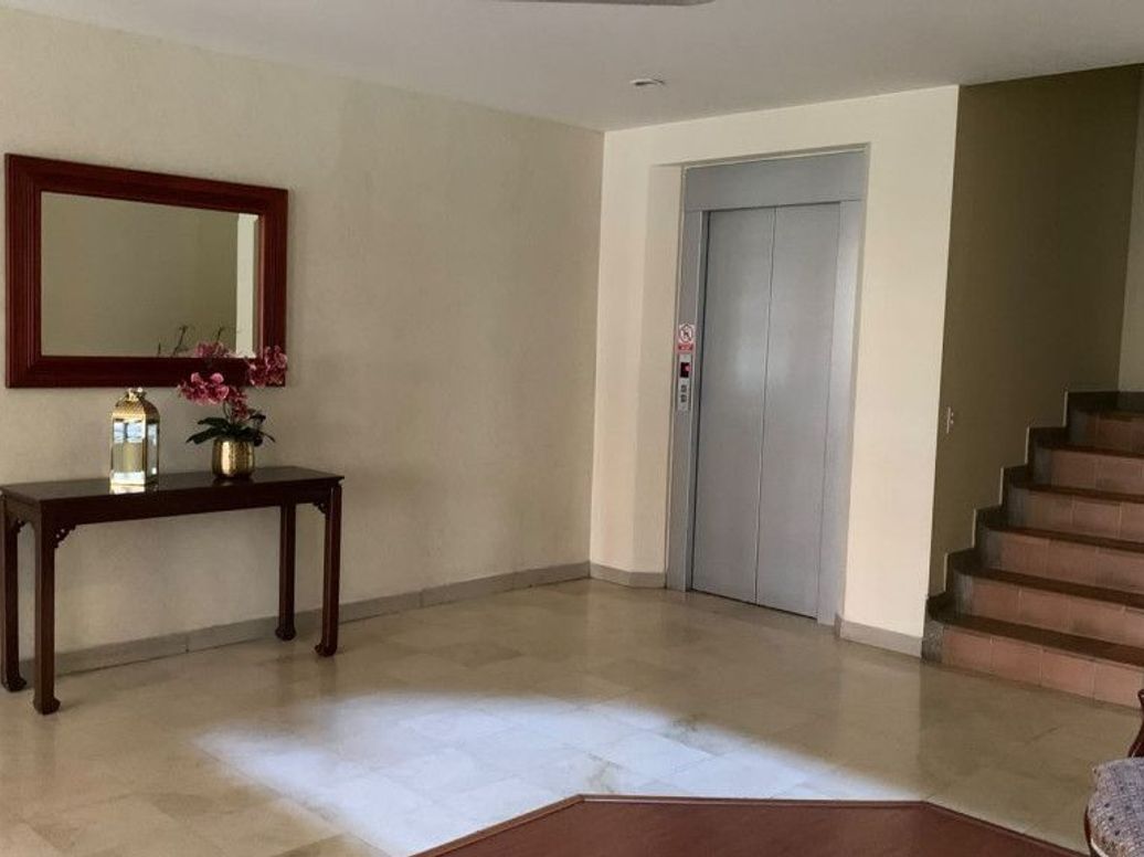 Apartamento de 1 alcoba en venta en Mónaco, Bogotá, 45 m² · foto 3 de 10