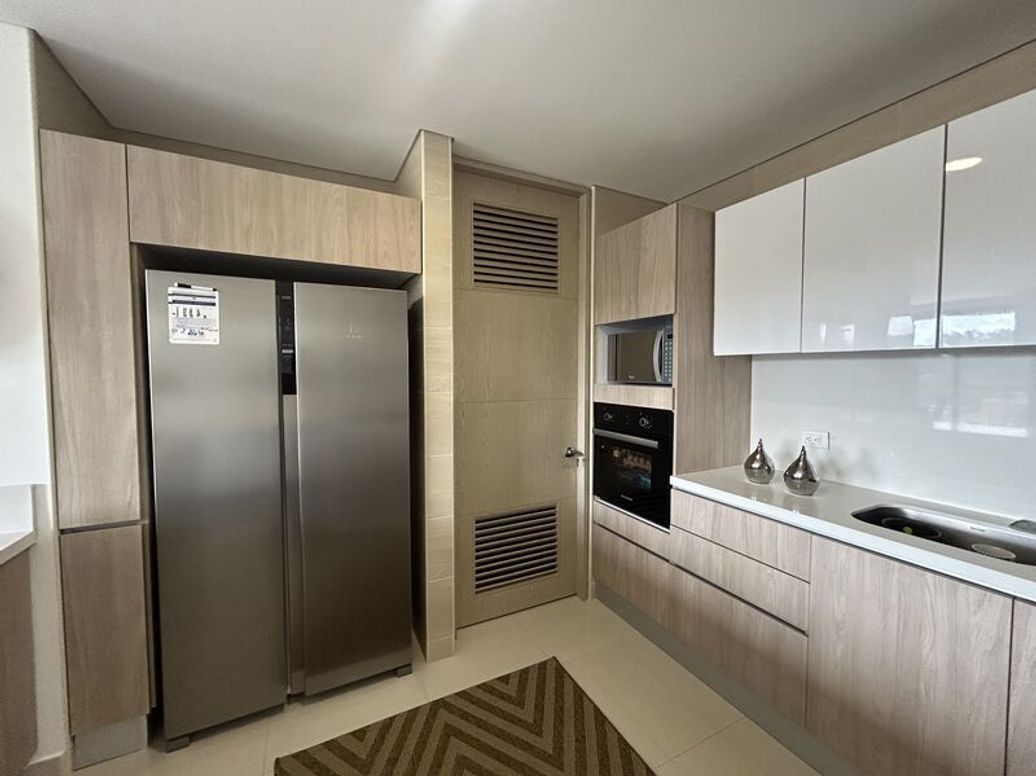 Apartamento de 3 alcobas en venta en San José De Bavaria, Bogotá, 148 m² · foto 5 de 20