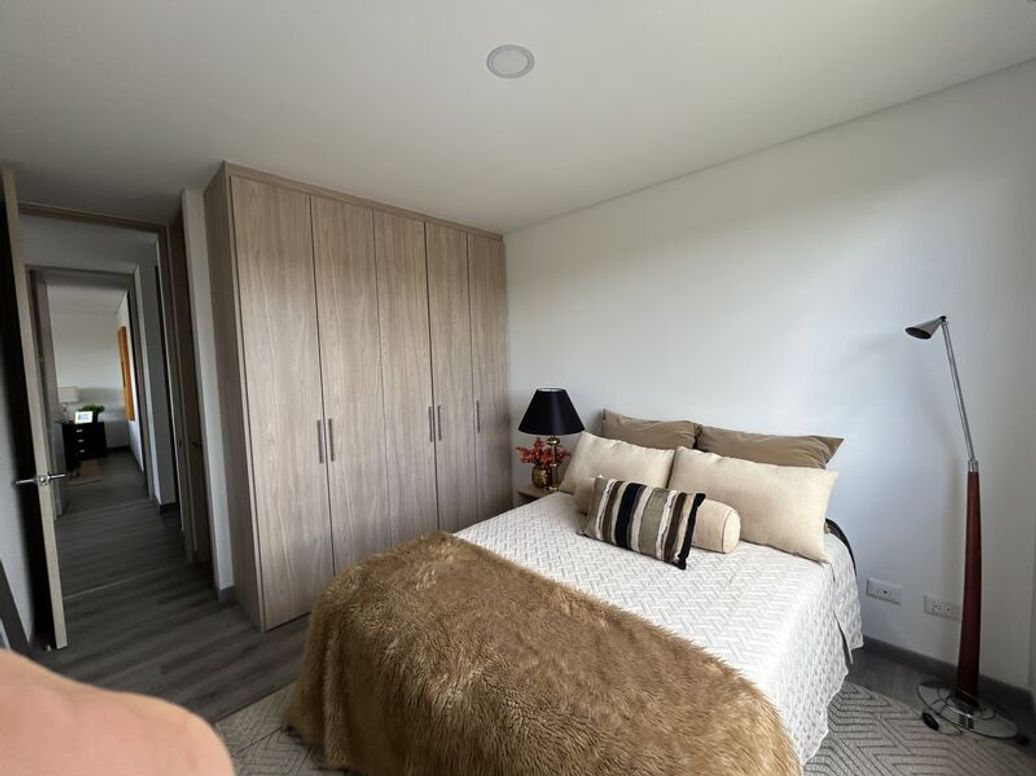 Apartamento de 3 alcobas en venta en San José De Bavaria, Bogotá, 148 m² · foto 12 de 20