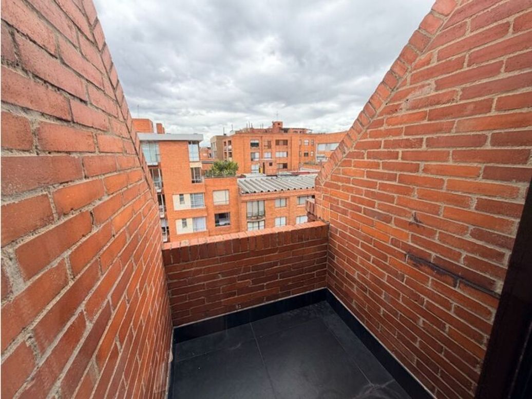 Apartamento de 3 alcobas en venta en Molinos Norte, Bogotá, 206 m² · foto 5 de 15