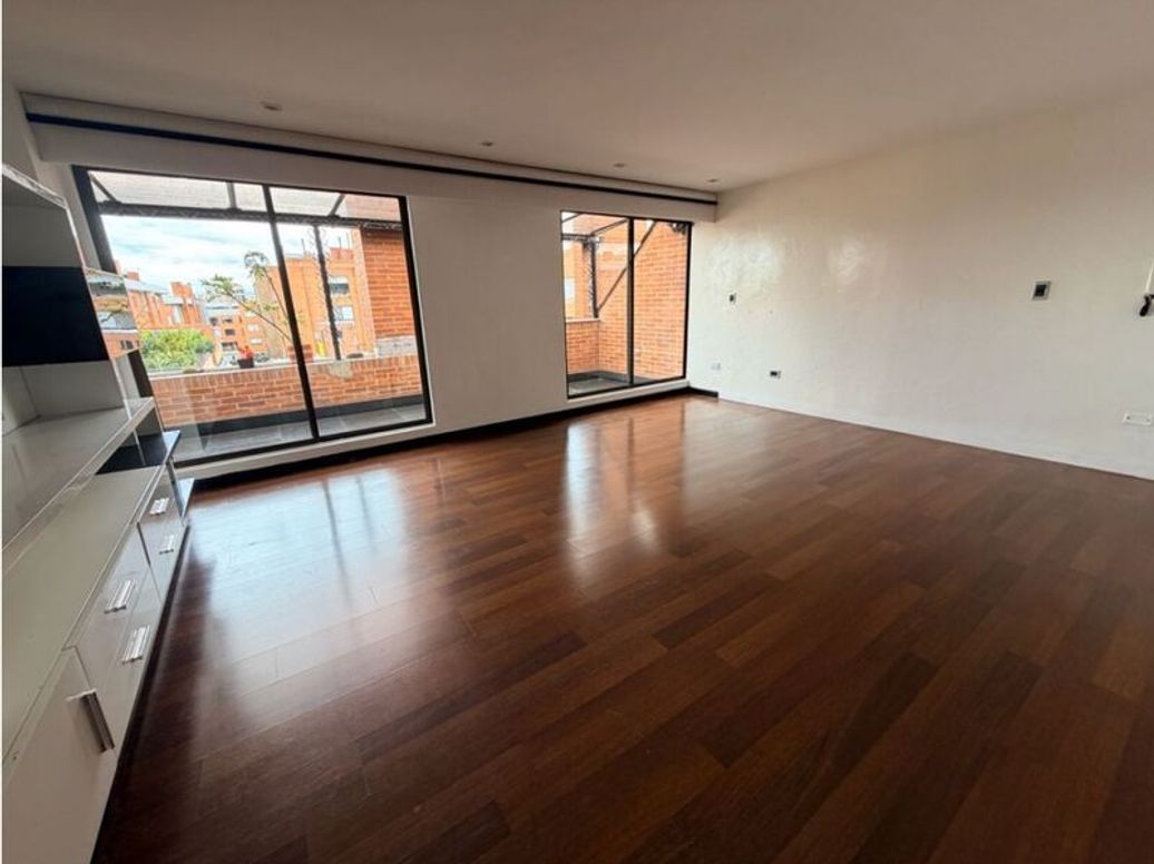 Apartamento de 3 alcobas en venta en Molinos Norte, Bogotá, 206 m² · foto 8 de 15