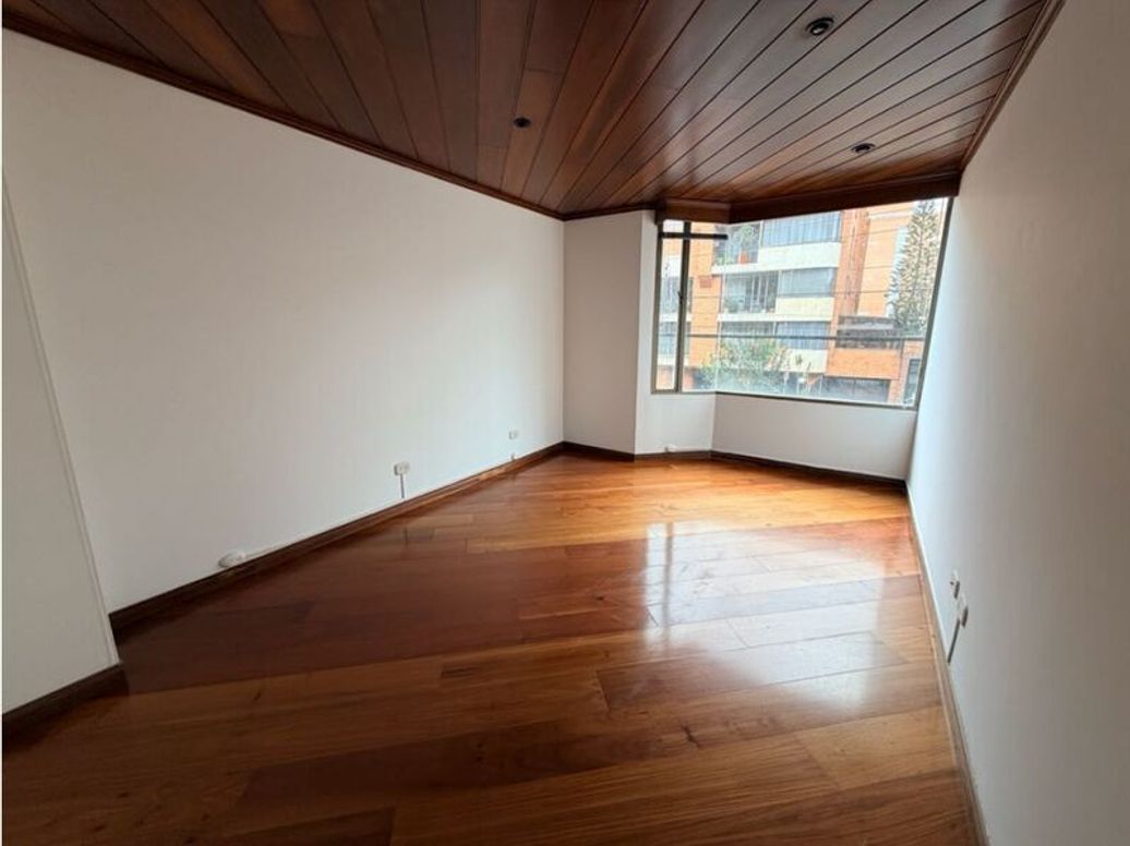 Apartamento de 3 alcobas en venta en Chico Norte Et. Iii, Bogotá, 191 m² · foto 13 de 20