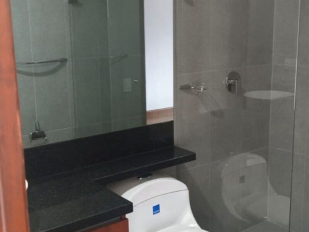 Apartamento de 3 alcobas en venta en Santa Barbara Central, Bogotá, 291 m² · foto 12 de 20