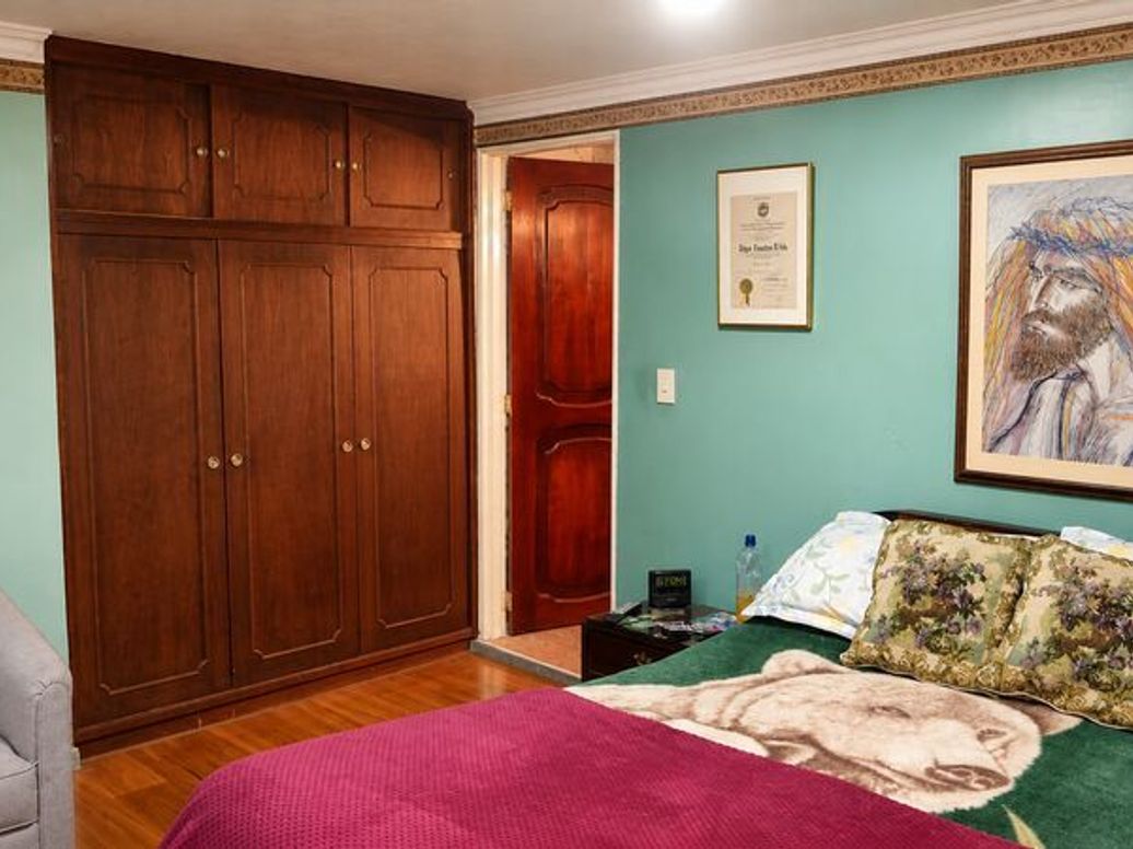 Casa de 3 alcobas en venta en Nueva Zelandia, Bogotá, 215 m² · foto 3 de 5