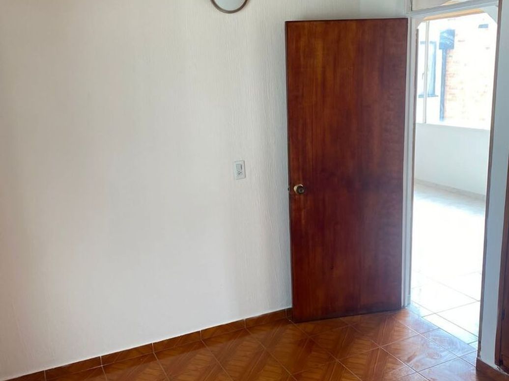 Apartamento de 2 alcobas en venta en Centro Americas, Bogotá, 51 m² · foto 6 de 8