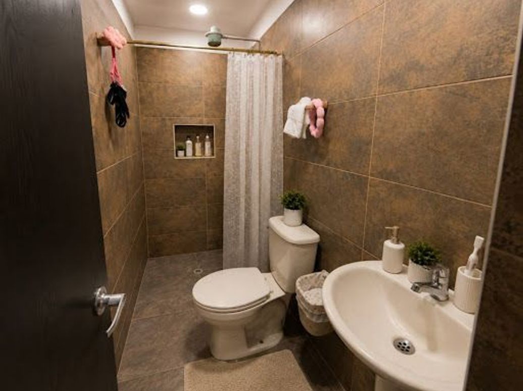 Casa de 13 alcobas en venta en Villa Elisa, Bogotá, 219 m² · foto 19 de 20
