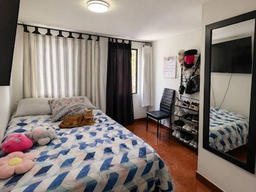 Casa de 13 alcobas en venta en Villa Elisa, Bogotá, 219 m² · foto 15 de 20