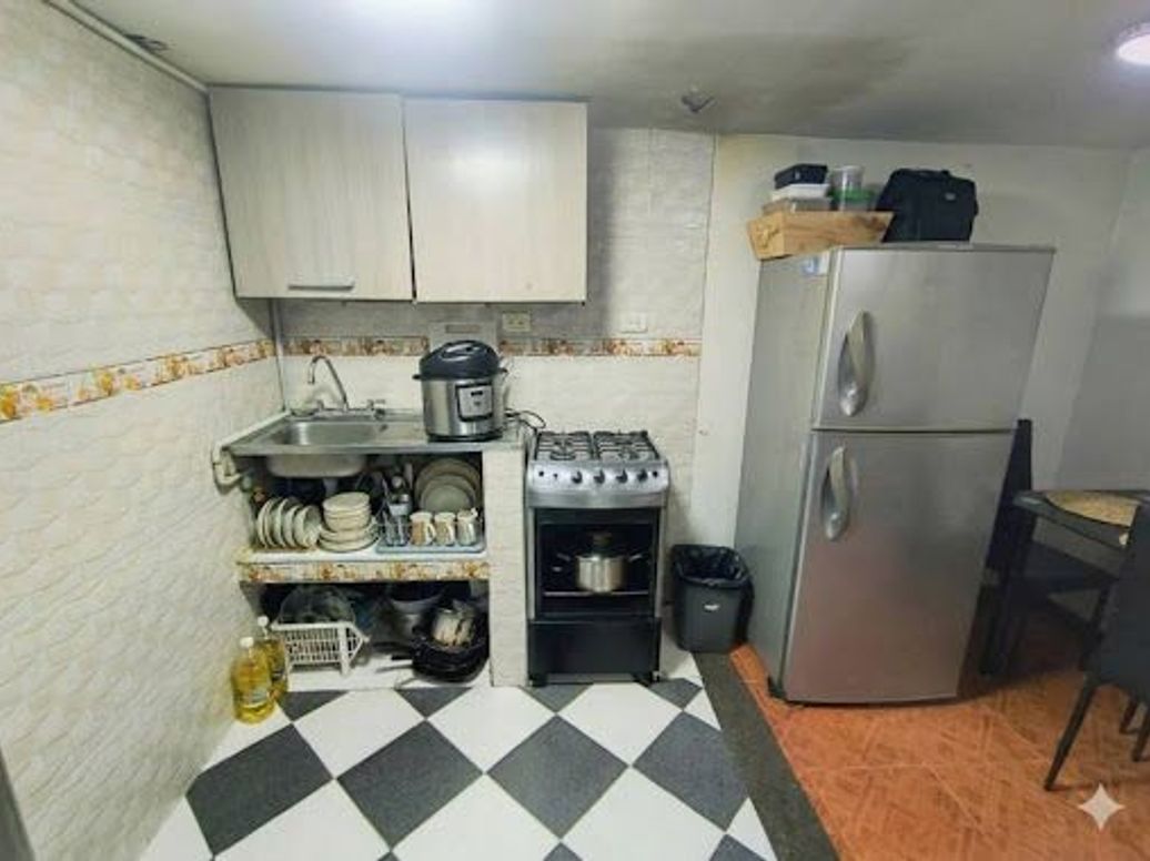 Casa de 13 alcobas en venta en Villa Elisa, Bogotá, 219 m² · foto 11 de 20