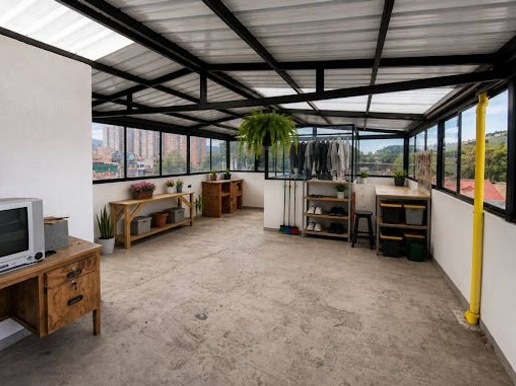 Casa de 13 alcobas en venta en Villa Elisa, Bogotá, 219 m² · foto 20 de 20