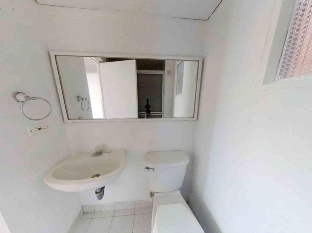 Apartamento de 3 alcobas en venta en El Salitre, Bogotá, 50 m² · foto 16 de 20