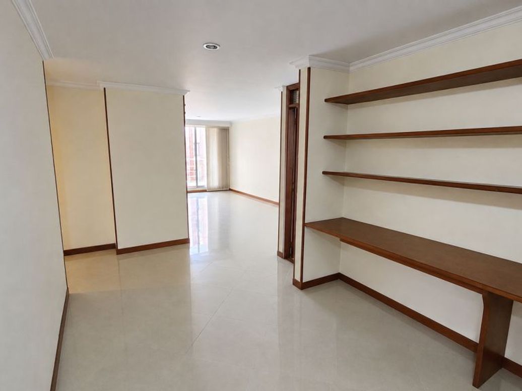 Apartamento de 3 alcobas en venta en Victoria Norte, Bogotá, 101 m² · foto 4 de 16