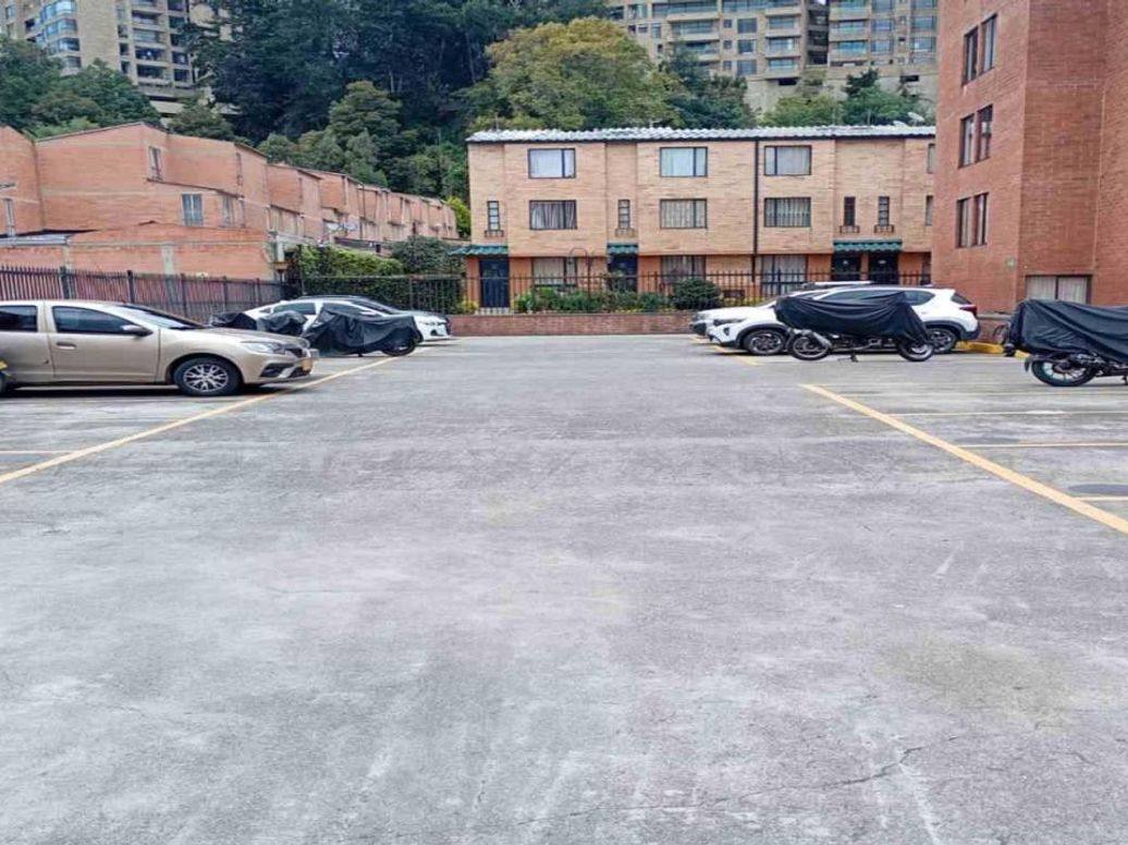 Apartamento de 3 alcobas en venta en Los Naranjos, Bogotá, 67 m² · foto 13 de 19