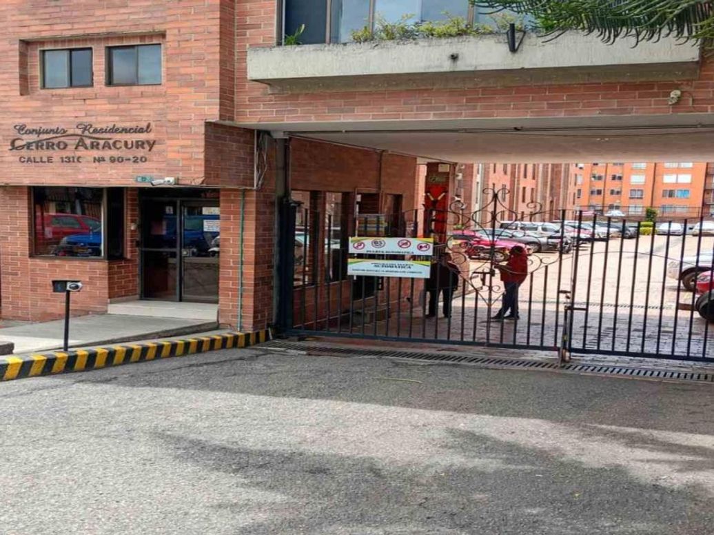 Apartamento de 3 alcobas en venta en Los Naranjos, Bogotá, 67 m² · foto 18 de 19