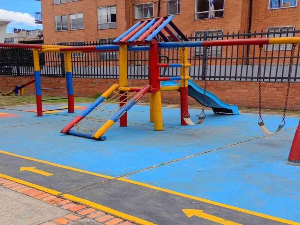 Apartamento de 3 alcobas en venta en Los Naranjos, Bogotá, 67 m² · foto 16 de 19