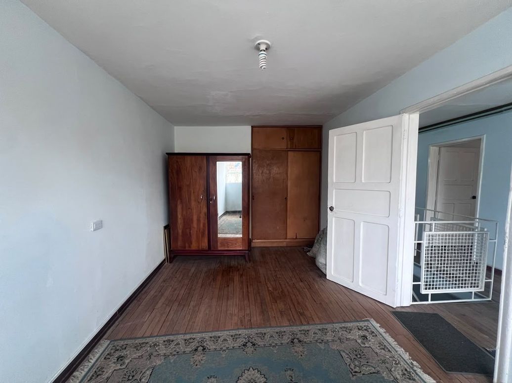 Casa de 6 alcobas en venta en Bellavista Occidental, Bogotá, 242 m² · foto 14 de 20