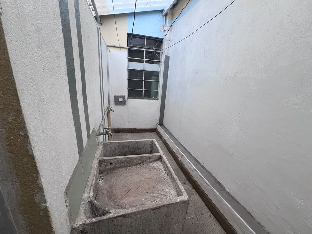 Casa de 6 alcobas en venta en Bellavista Occidental, Bogotá, 242 m² · foto 7 de 20