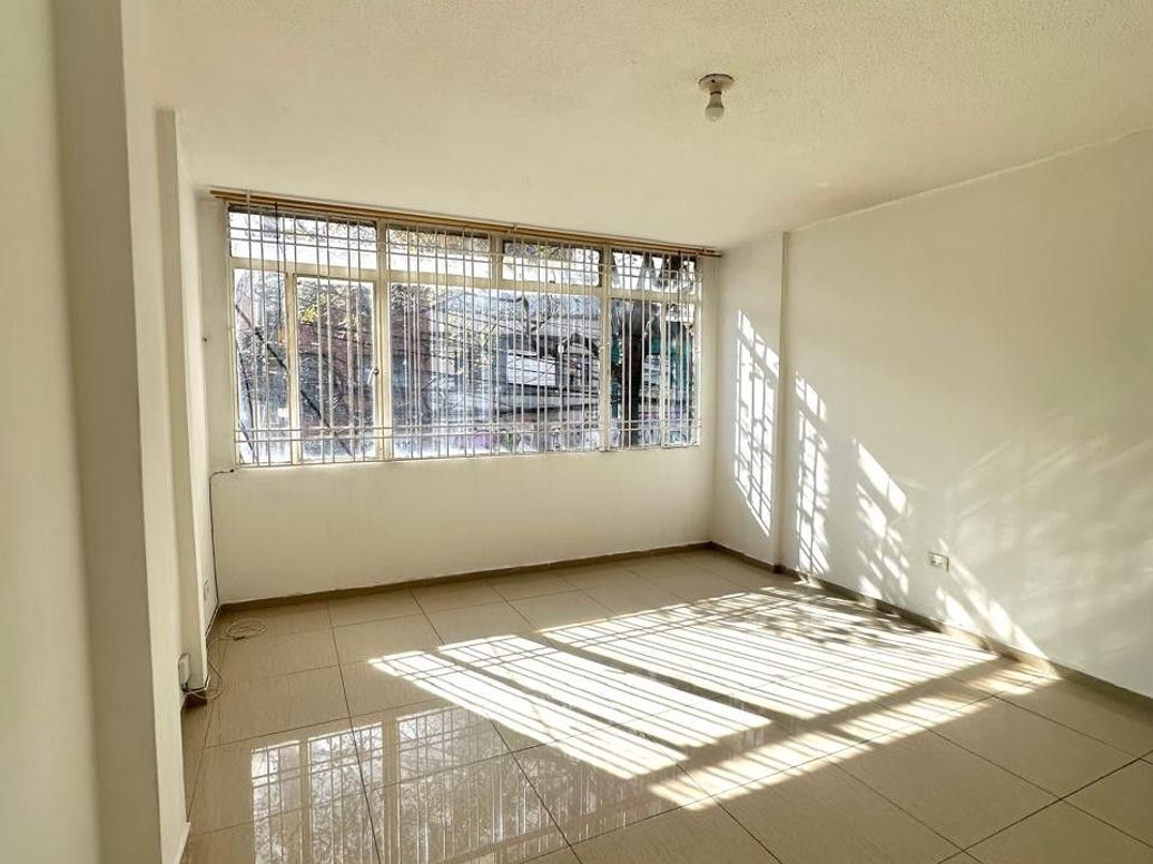 Apartamento de 2 alcobas en arriendo en Sears, Bogotá, 65 m² · foto 2 de 20
