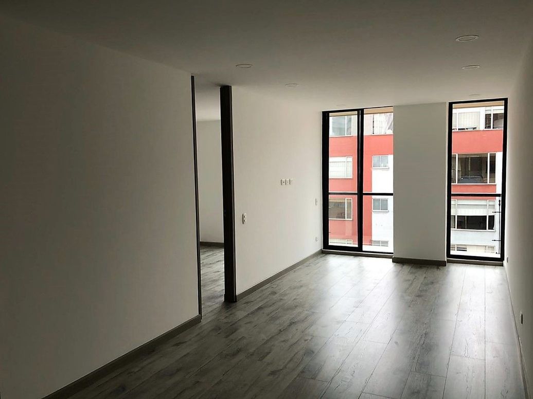 Apartamento de 2 alcobas en venta en La Salle, Bogotá, 66 m² · foto 2 de 16