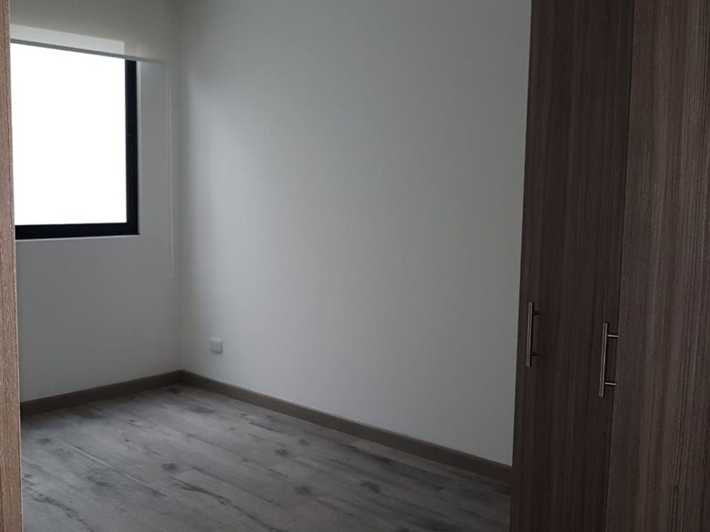 Apartamento de 2 alcobas en venta en La Salle, Bogotá, 66 m² · foto 5 de 16