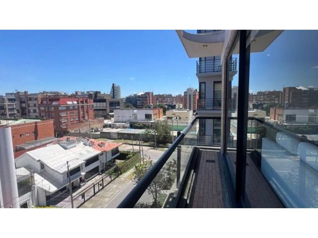 Apartamento de 3 alcobas en venta en Santa Barbara, Bogotá, 135 m² · foto 8 de 20