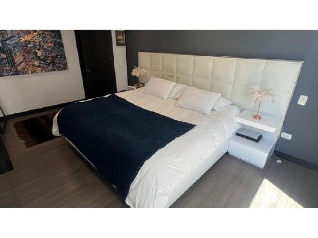 Apartamento de 3 alcobas en venta en Santa Barbara, Bogotá, 135 m² · foto 10 de 20