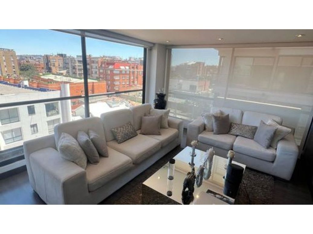 Apartamento de 3 alcobas en venta en Santa Barbara, Bogotá, 135 m² · foto 4 de 20