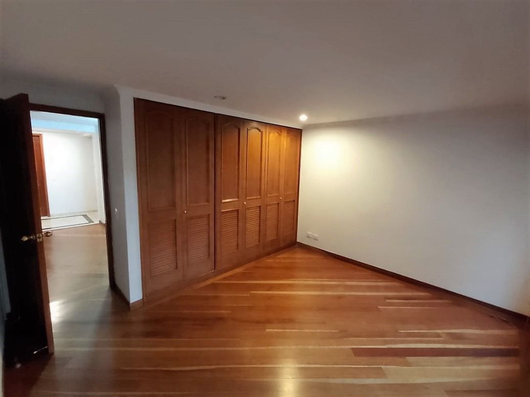Apartamento de 3 alcobas en venta en Chico Norte Et. Iii, Bogotá, 164 m² · foto 12 de 20