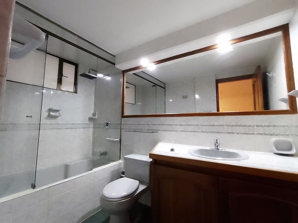 Apartamento de 3 alcobas en venta en Chico Norte Et. Iii, Bogotá, 164 m² · foto 10 de 20