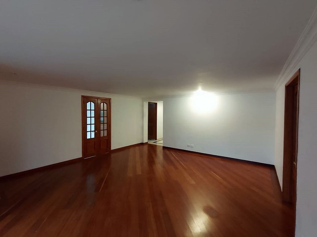 Apartamento de 3 alcobas en venta en Chico Norte Et. Iii, Bogotá, 164 m² · foto 9 de 20