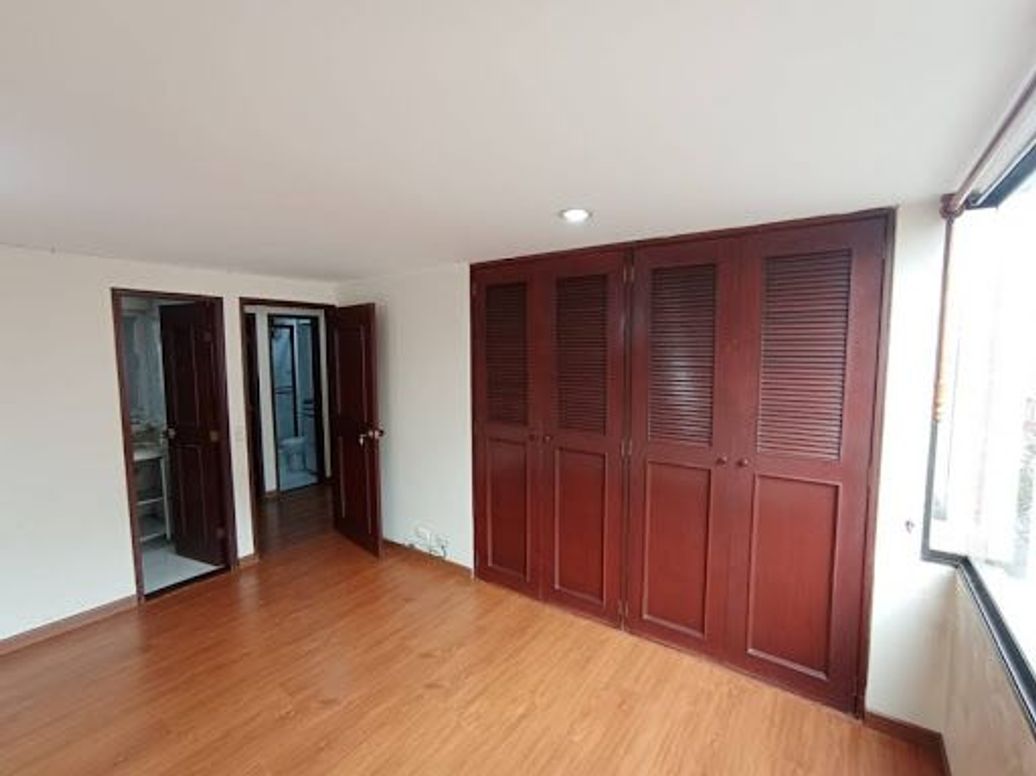 Apartamento de 3 alcobas en venta en El Batán, Bogotá, 76 m² · foto 12 de 20