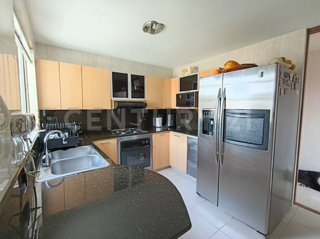 Apartamento de 5 alcobas en venta en Ciudad Salitre, Bogotá, 240 m² · foto 5 de 20