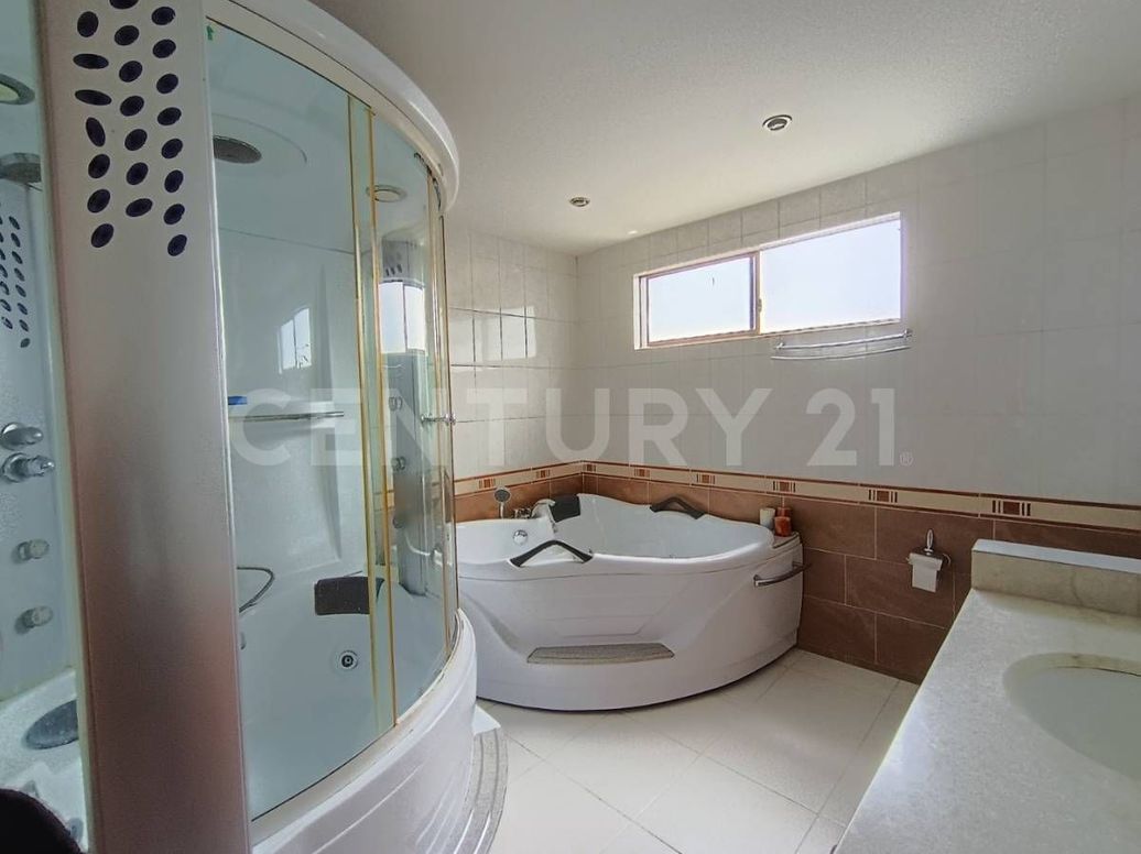 Apartamento de 5 alcobas en venta en Ciudad Salitre, Bogotá, 240 m² · foto 13 de 20