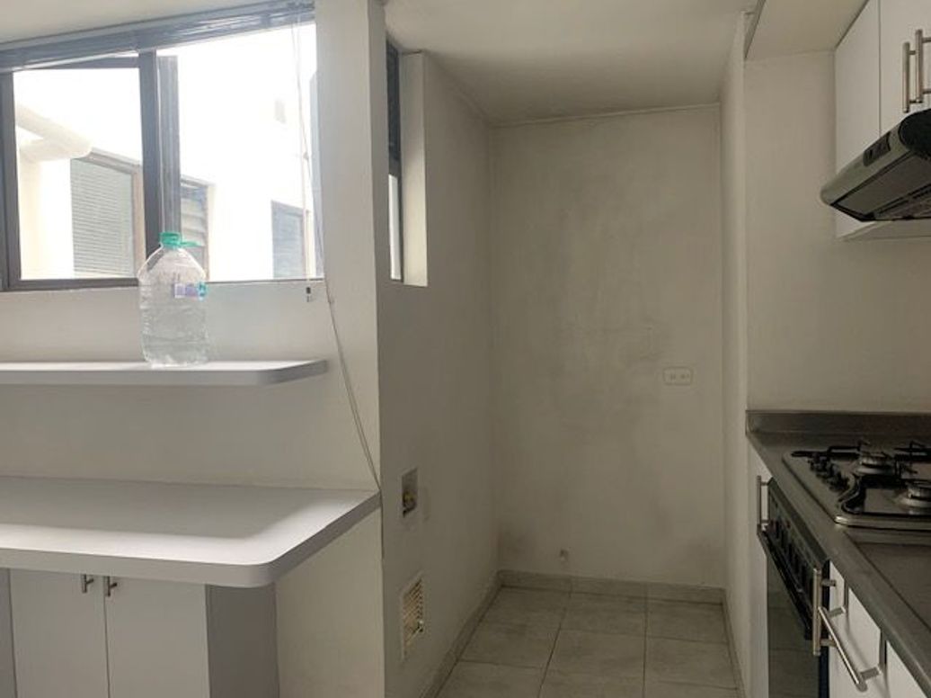Apartamento de 2 alcobas en arriendo en Las Acacias, Bogotá, 100 m² · foto 10 de 16