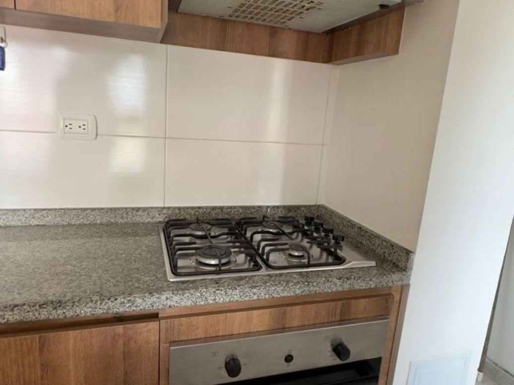 Apartamento de 3 alcobas en venta en El Dorado, Bogotá, 60 m² · foto 11 de 12