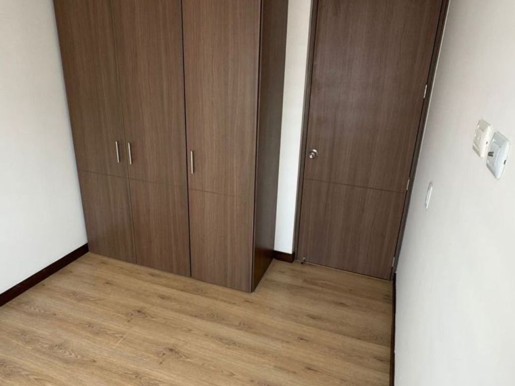 Apartamento de 3 alcobas en venta en El Dorado, Bogotá, 60 m² · foto 9 de 12