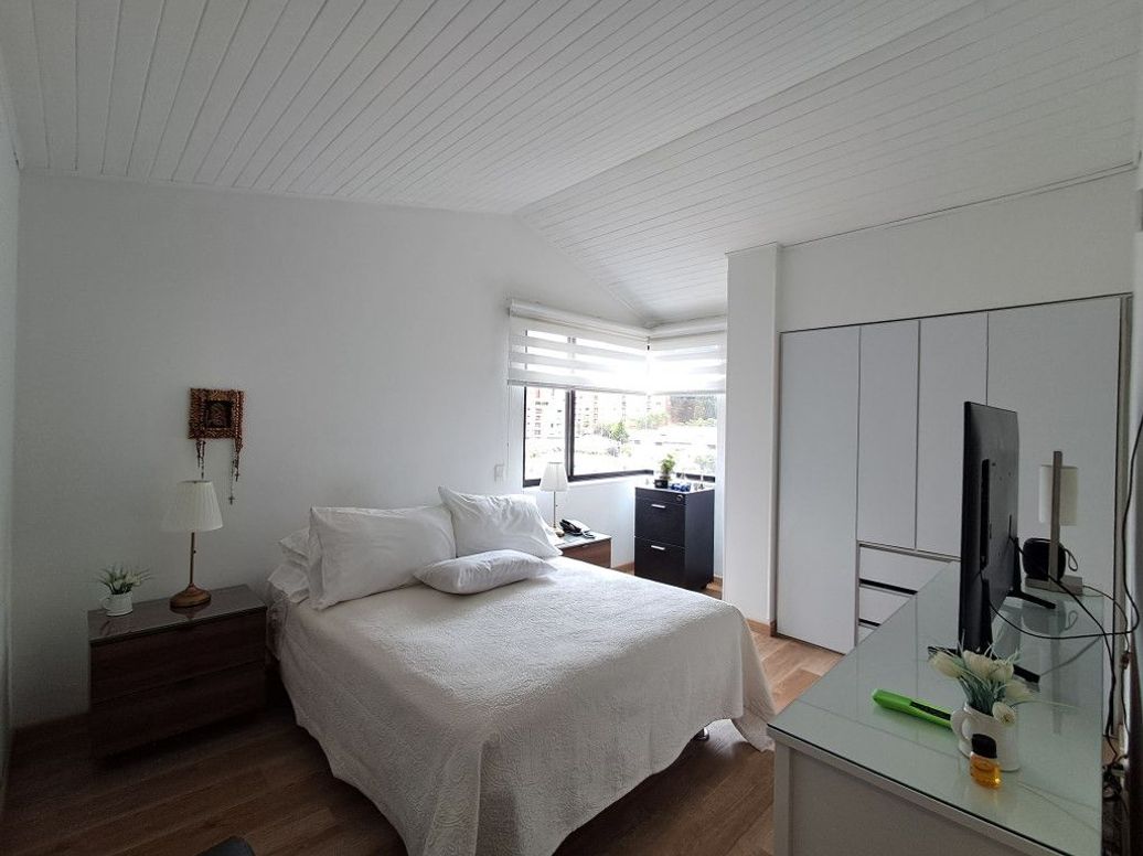 Apartamento de 3 alcobas en venta en El Contador, Bogotá, 104 m² · foto 7 de 16