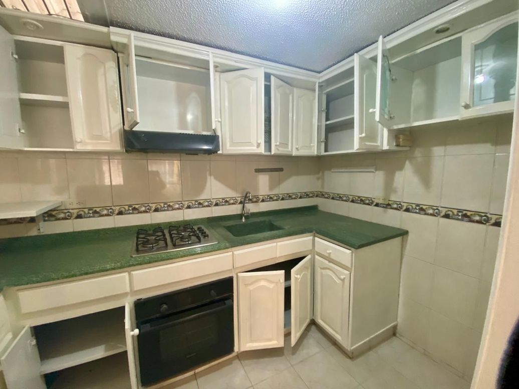 Casa en venta en Mirandela, Bogotá · foto 7 de 17