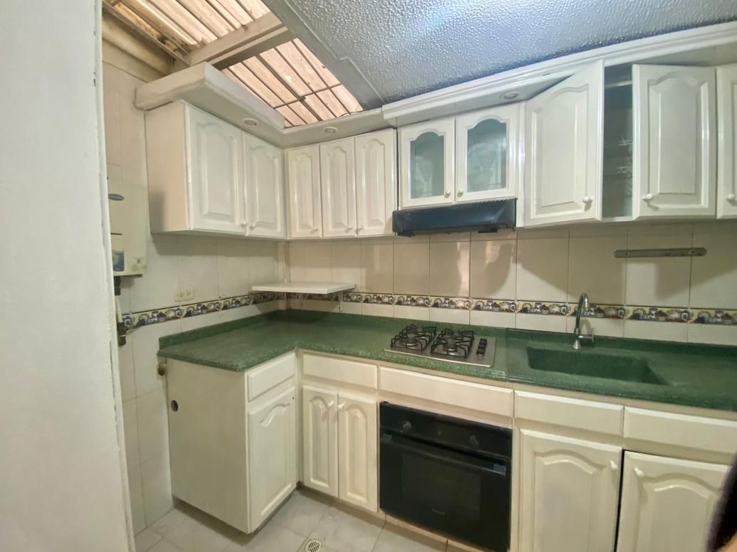 Casa en venta en Mirandela, Bogotá · foto 8 de 17
