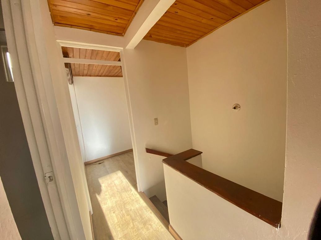Casa en venta en Mirandela, Bogotá · foto 10 de 17