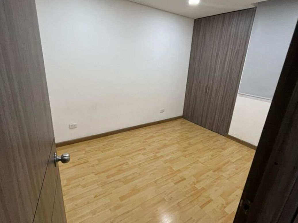 Apartamento de 2 alcobas en venta en Ub. Castilla Real, Bogotá, 39 m² · foto 4 de 15
