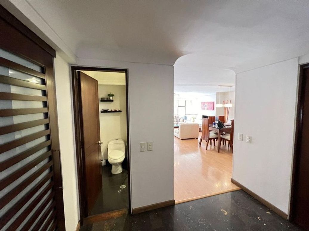 Apartamento de 3 alcobas en arriendo en Chico, Bogotá, 144 m² · foto 9 de 20