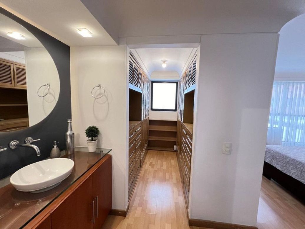 Apartamento de 3 alcobas en arriendo en Chico, Bogotá, 144 m² · foto 14 de 20