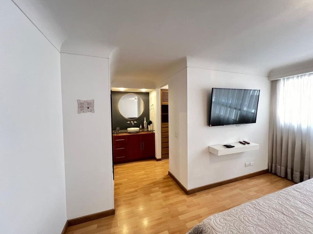 Apartamento de 3 alcobas en arriendo en Chico, Bogotá, 144 m² · foto 12 de 20