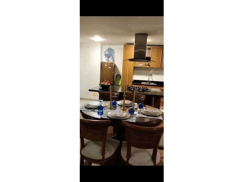 Apartamento de 2 alcobas en venta en Santa Barbara, Bogotá, 83 m² · foto 3 de 10