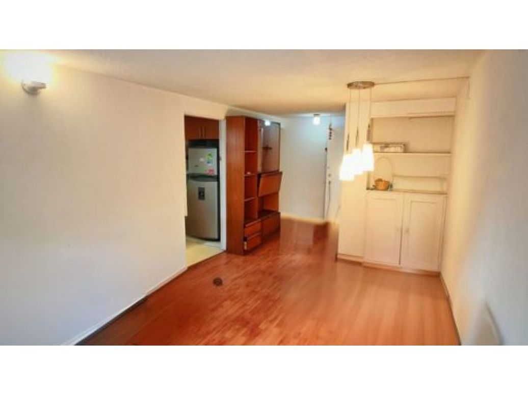 Apartamento de 3 alcobas en venta en San Cipriano, Bogotá, 57 m² · foto 7 de 12